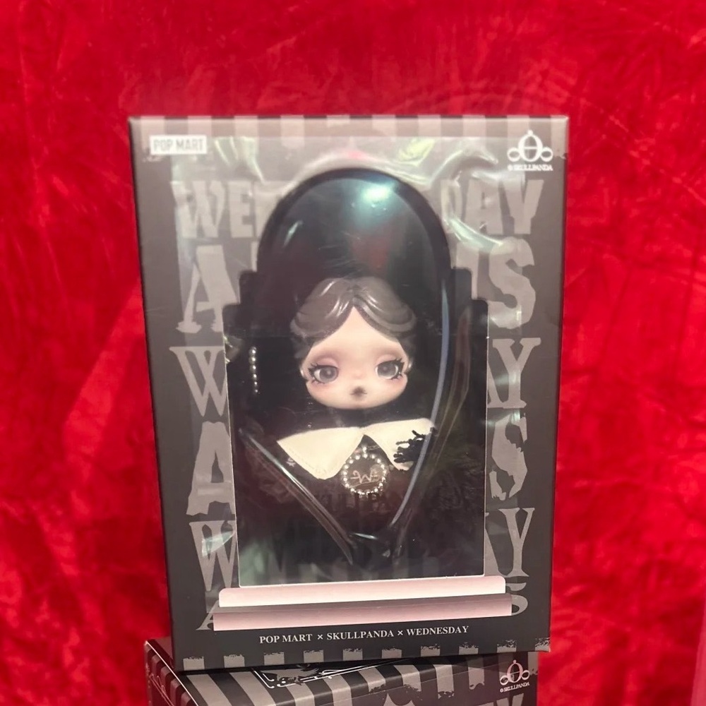 POP MART NYC exclusive classic Wednesday Addams Skullpanda